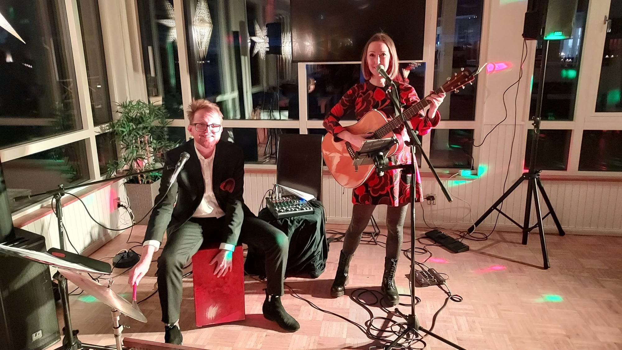 Floor Filler Duo i Kista stadsdel- Johan & Kajsa